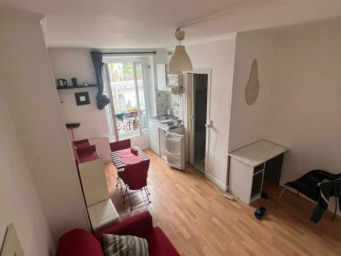 Appartement a louer paris-10e-arrondissement - 1 pièce(s) - 18 m2 - Surfyn