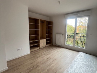 Appartement a louer  - 3 pièce(s) - 70 m2 - Surfyn