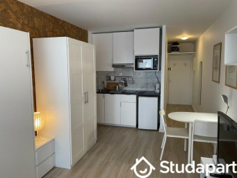 Maison a louer courbevoie - 1 pièce(s) - 24 m2 - Surfyn