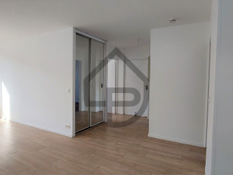 Appartement a louer paris-20e-arrondissement - 3 pièce(s) - 63 m2 - Surfyn