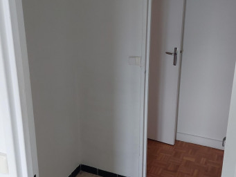Appartement a louer  - 3 pièce(s) - 69 m2 - Surfyn