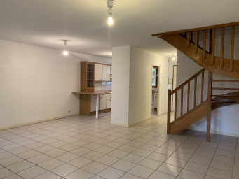 Maison a louer fontaine - 4 pièce(s) - 88 m2 - Surfyn