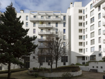 Appartement a louer paris-18e-arrondissement - 3 pièce(s) - 64 m2 - Surfyn