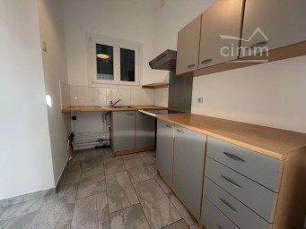 Maison a louer joue-les-tours - 3 pièce(s) - 0 m2 - Surfyn