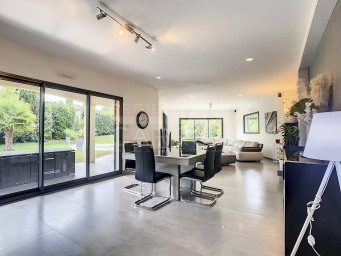 Maison a louer lyon-2e-arrondissement - 6 pièce(s) - 177 m2 - Surfyn