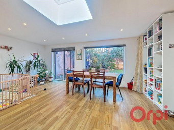 Maison a louer lyon-3e-arrondissement - 4 pièce(s) - 112.58 m2 - Surfyn