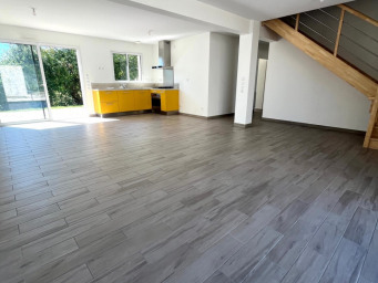 Maison a louer saint-cyr-sur-loire - 6 pièce(s) - 147 m2 - Surfyn