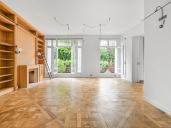 Maison a vendre  - 10 pièce(s) - 256.05 m2 - Surfyn