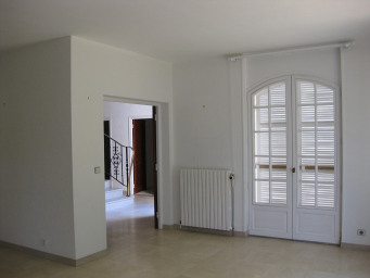 Maison a louer  - 7 pièce(s) - 207.84 m2 - Surfyn