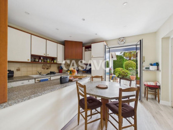 Maison 1 090 000 € - 183 m²