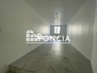 Appartement a louer marseille-12e-arrondissement - 1 pièce(s) - 34.1 m2 - Surfyn
