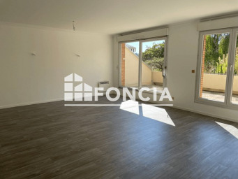 Appartement 3 pièce(s) 116.6 m²à louer Mont-saint-aignan