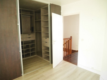 Appartement a louer villeneuve-la-garenne - 4 pièce(s) - 83.65 m2 - Surfyn