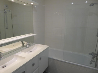 Appartement a louer begles - 4 pièce(s) - 99 m2 - Surfyn