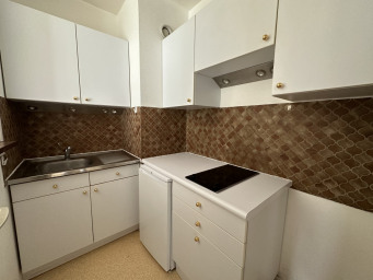 Appartement a louer reims - 1 pièce(s) - 31 m2 - Surfyn