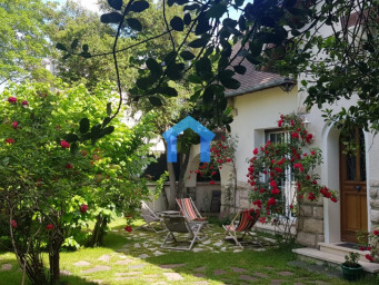 Maison a louer paris-9e-arrondissement - 8 pièce(s) - 173 m2 - Surfyn