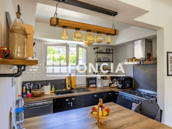 Maison a louer lyon-6e-arrondissement - 5 pièce(s) - 120.8 m2 - Surfyn