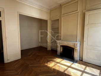 Appartement a louer lyon-2e-arrondissement - 3 pièce(s) - 83 m2 - Surfyn