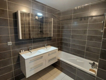 Appartement a louer lyon-3e-arrondissement - 3 pièce(s) - 57 m2 - Surfyn