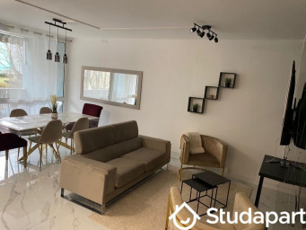 Appartement 1 pièce(s) 10 m²à louer Massy