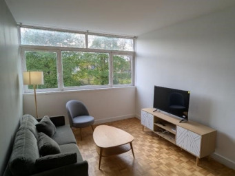 Appartement 1 pièce(s) 10 m²à louer Evry