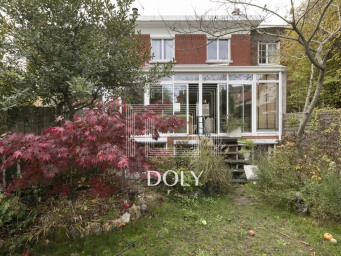 Maison a louer suresnes - 6 pièce(s) - 120 m2 - Surfyn