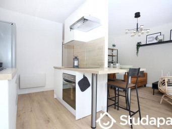 Appartement a louer saint-nazaire - 1 pièce(s) - 68 m2 - Surfyn
