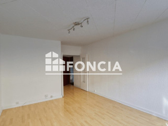 Appartement a louer les ulis - 2 pièce(s) - 46.8 m2 - Surfyn