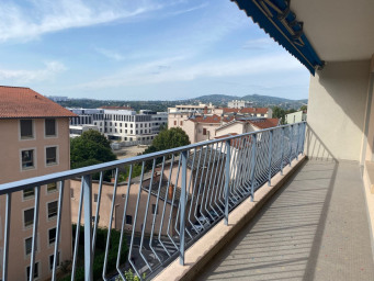 Appartement a louer lyon-4e-arrondissement - 4 pièce(s) - 92.13 m2 - Surfyn