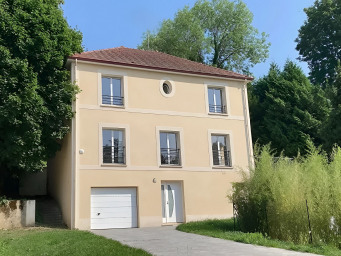 Maison a louer saint-cyr-l'ecole - 7 pièce(s) - 136 m2 - Surfyn