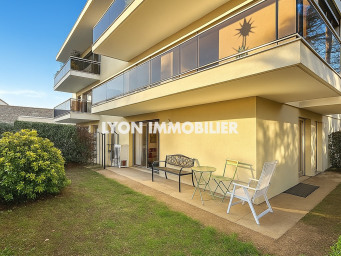 Appartement 450 000 € - 151 m²