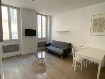 Appartement 1 pièce(s) 31 m²à louer Marseille-1er-arrondissement