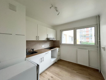 Appartement a louer montigny-le-bretonneux - 2 pièce(s) - 55 m2 - Surfyn