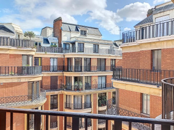 Appartement a louer paris-8e-arrondissement - 5 pièce(s) - 117.8 m2 - Surfyn