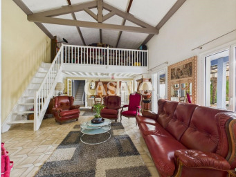 Maison 1 090 000 € - 183 m²