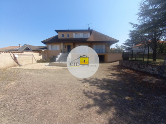 Maison a louer saint-priest - 6 pièce(s) - 177.06 m2 - Surfyn