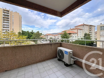 Appartement a louer aubagne - 1 pièce(s) - 38.85 m2 - Surfyn