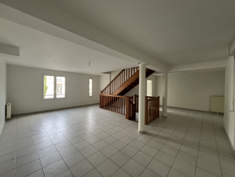 Maison a louer chartres - 6 pièce(s) - 122 m2 - Surfyn