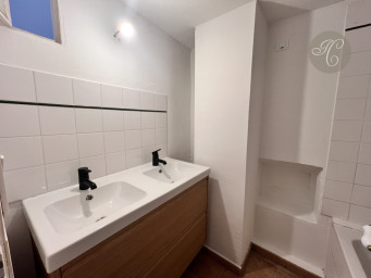 Appartement a louer avignon - 3 pièce(s) - 75 m2 - Surfyn