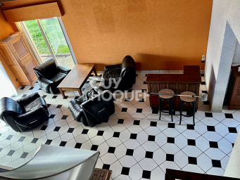 Maison a louer vaulx-en-velin - 6 pièce(s) - 184 m2 - Surfyn