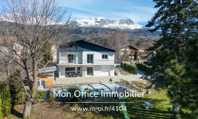 Maisons et villa de luxe avec piscine vendre dans les Hautes