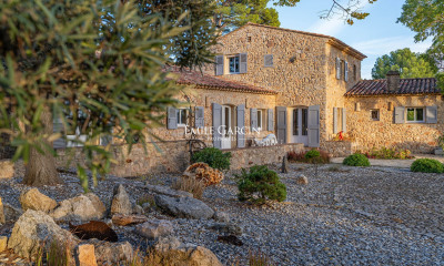 Maisons et villa de luxe vendre au Le Beausset Belles Demeures