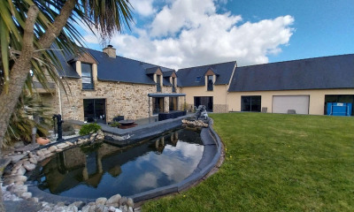 1 Luxe vastgoed met zwembad te koop in Val-d'Izé - Belles Demeures