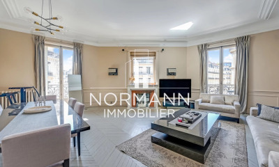 Appartement 151 m² · à Triangle d'Or, Paris 8ème · 151 m² · 2 950 000 €