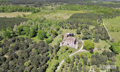 20 Châteaux avec piscine à vendre dans le Lot-et-Garonne Belles - Main Image