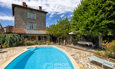 Maison 210 m² · à Soucieu-en-Jarrest · 210 m² · 885 000 €