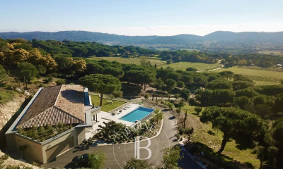 Luxury Villa Vacation Rentals in Carqueiranne: Luxurious Villa Holiday  Rentals