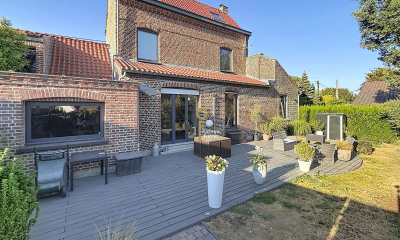 Maisons et villa de luxe à vendre à Linselles · 549 000 €