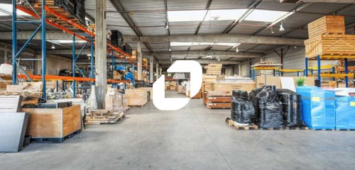 1516 locaux d'activités et entrepôts à vendre en Île-de-France