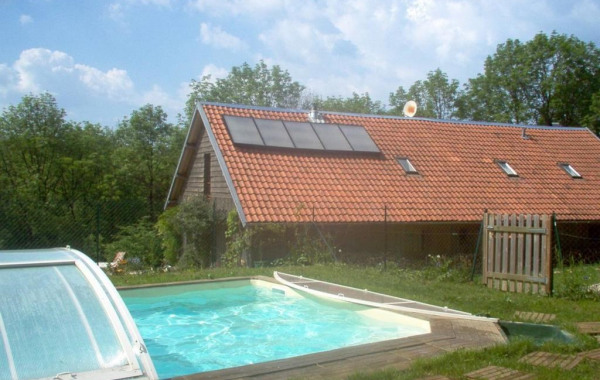 location saisonnière maison piscine pontarlier | amivac